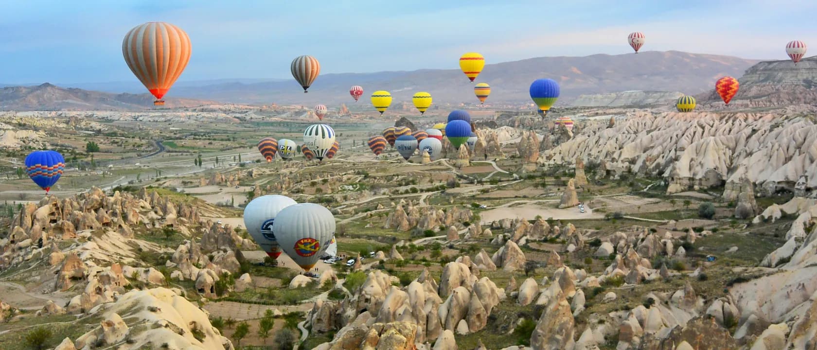 Pemandangan kota Istanbul saat senja